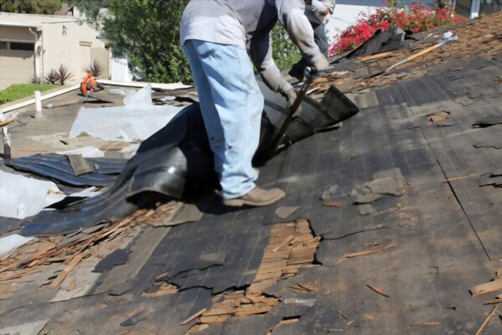 7 clear signs you need a roof replacement
